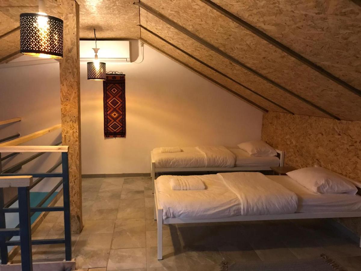 The White Hill Guesthouse Jeruham Kültér fotó